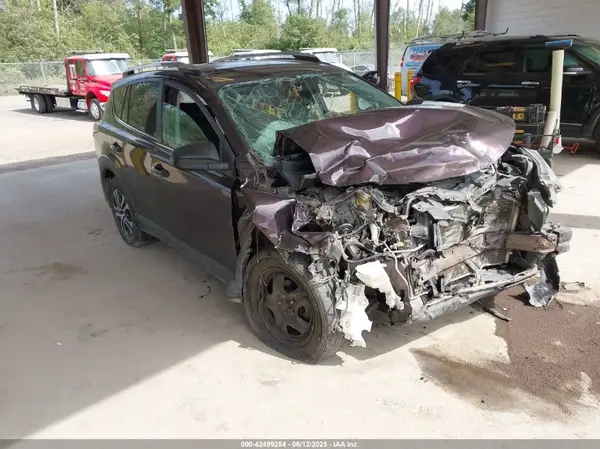 2T3BFREV9JW760327 2018 TOYOTA RAV 4 - Image 1