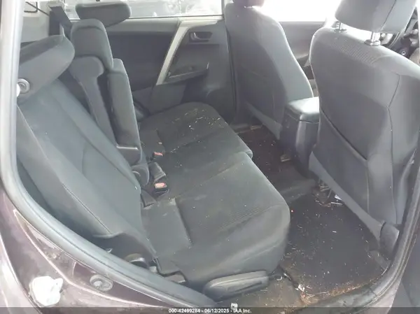 2T3BFREV9JW760327 2018 TOYOTA RAV 4 - Image 8