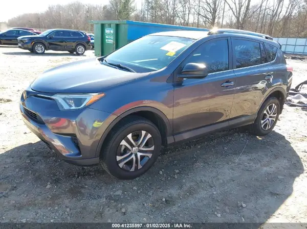 2T3BFREV9JW762742 2018 TOYOTA RAV 4 - Image 2