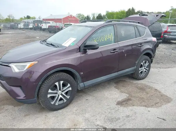 2T3BFREV9JW771845 2018 TOYOTA RAV 4 - Image 2
