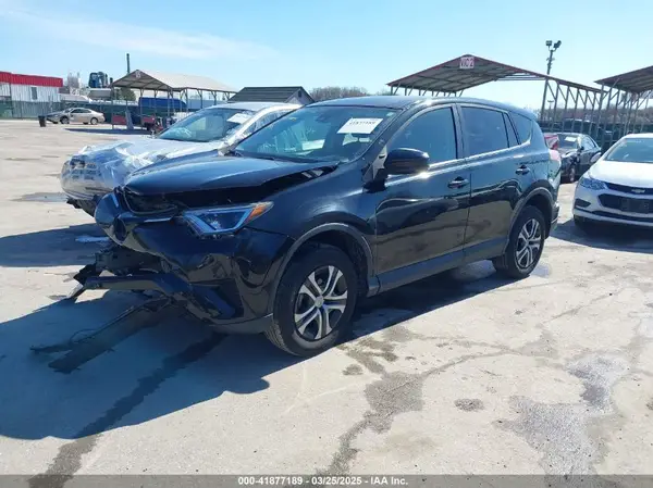 2T3BFREV9JW819425 2018 TOYOTA RAV 4 - Image 2
