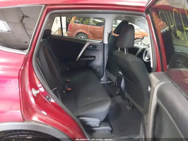 2T3BFREV9JW825953 2018 TOYOTA RAV 4 - Image 8