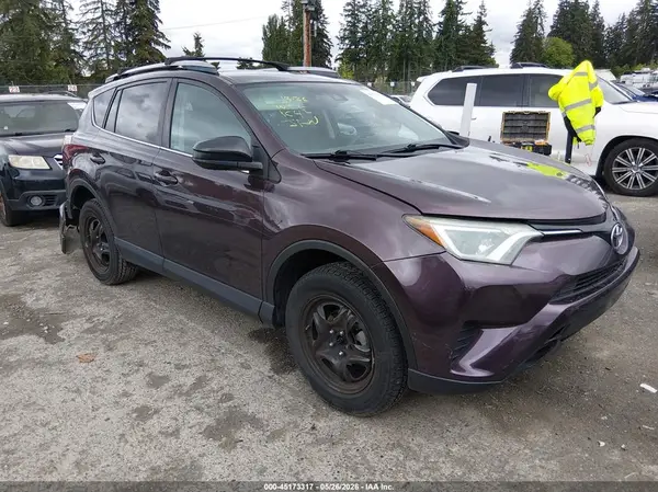 2T3BFREVXHW545372 2017 TOYOTA RAV 4 - Image 1