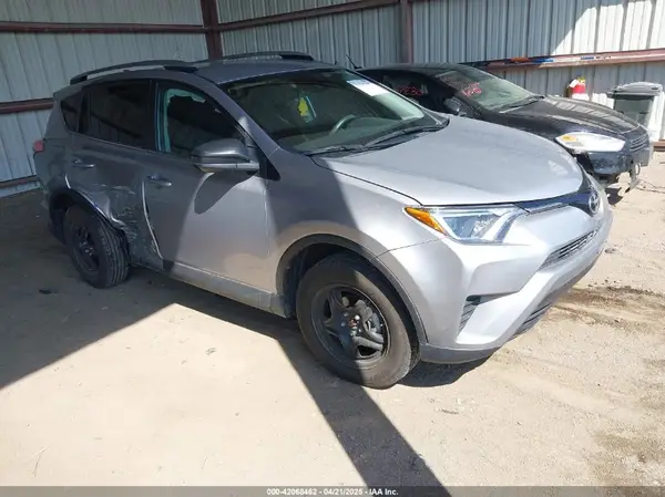 2T3BFREVXHW574936 2017 TOYOTA RAV 4 - Image 1