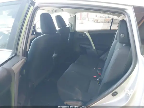 2T3BFREVXHW574936 2017 TOYOTA RAV 4 - Image 8