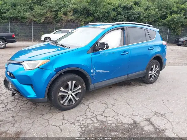 2T3BFREVXHW606607 2017 TOYOTA RAV 4 - Image 2