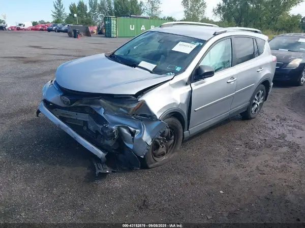 2T3BFREVXHW618076 2017 TOYOTA RAV 4 - Image 2