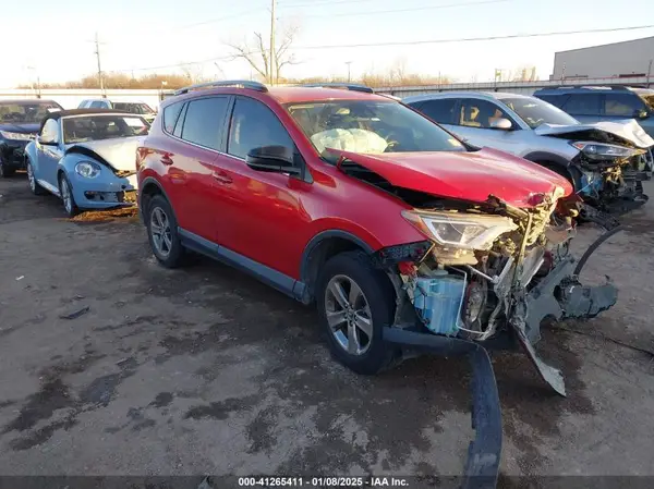 2T3BFREVXHW630065 2017 TOYOTA RAV 4 - Image 1