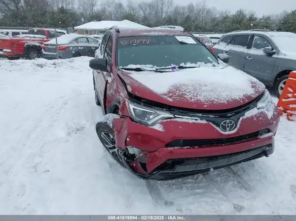 2T3BFREVXJW737333 2018 TOYOTA RAV 4 - Image 1