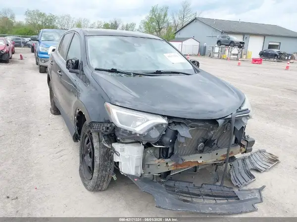 2T3BFREVXJW763690 2018 TOYOTA RAV 4 - Image 1