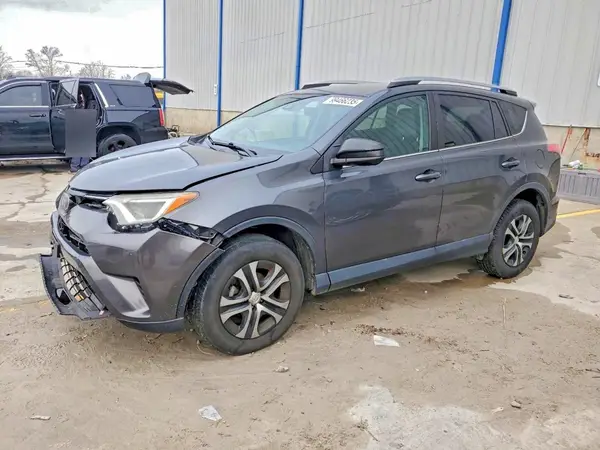 2T3BFREVXJW766413 2018 TOYOTA RAV 4 - Image 1