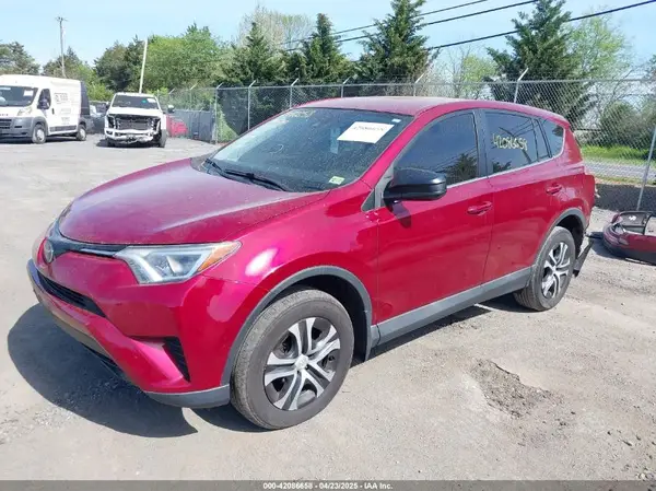2T3BFREVXJW767609 2018 TOYOTA RAV 4 - Image 2