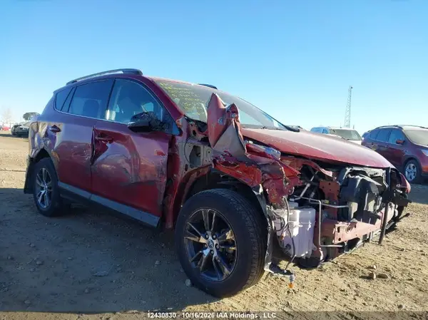 2T3BFREVXJW788413 2018 TOYOTA RAV 4 - Image 1
