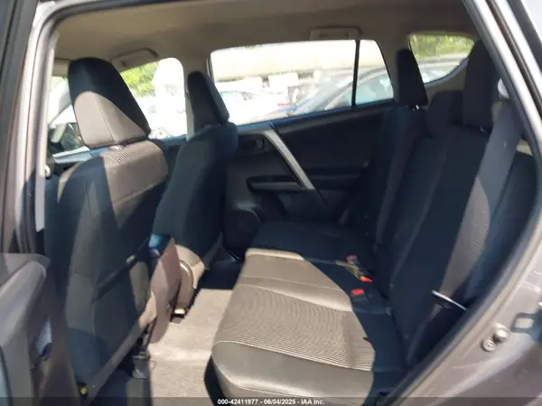 2T3BFREVXJW849260 2018 TOYOTA RAV 4 - Image 8