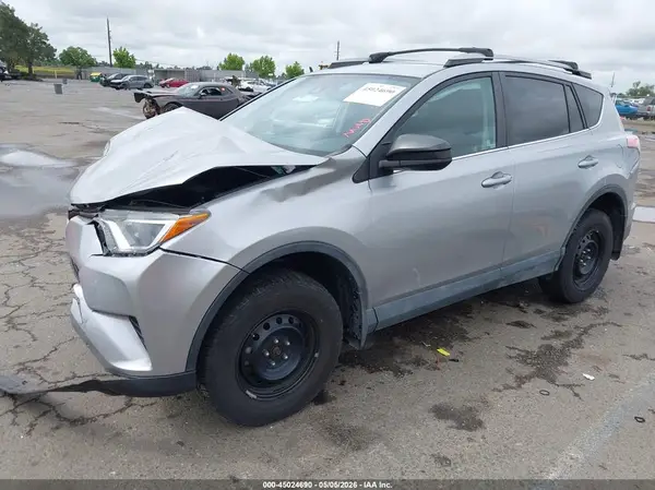 2T3BFREVXJW856497 2018 TOYOTA RAV 4 - Image 2