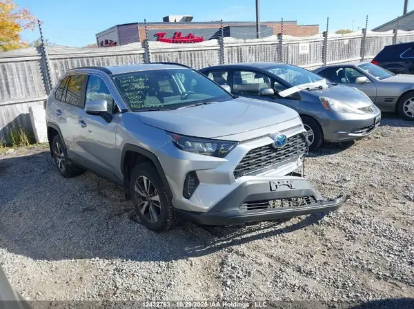 2T3BWRFV1NW145775 2022 TOYOTA RAV 4 - Image 1