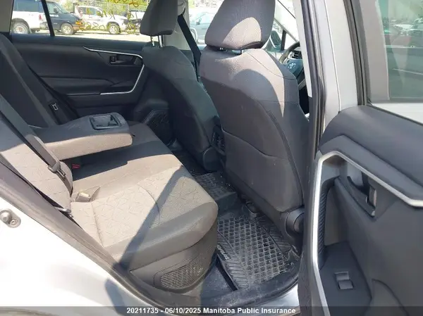 2T3BWRFV4KW040885 2019 TOYOTA RAV 4 - Image 8