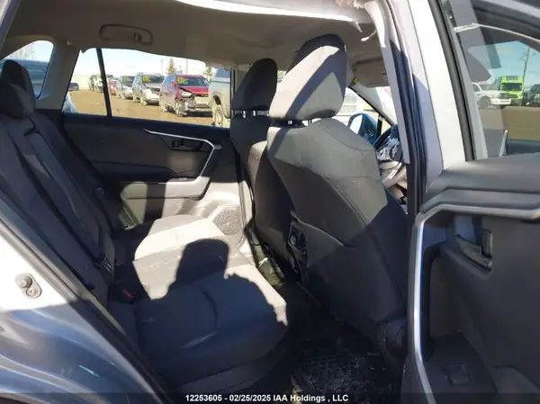 2T3BWRFV7SW253975 2025 TOYOTA RAV 4 - Image 8