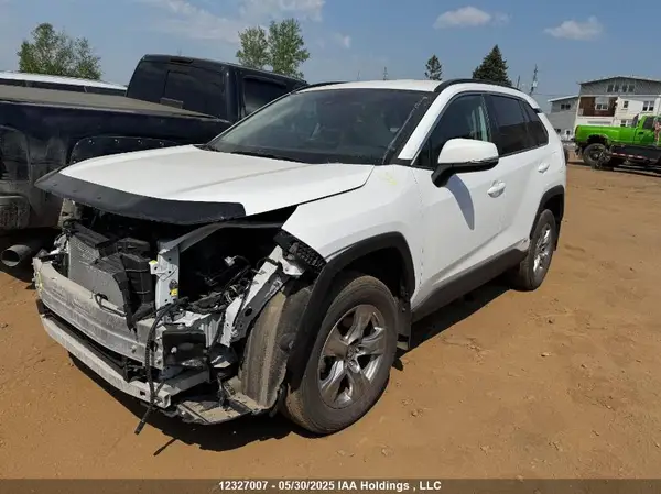 2T3BWRFV9PW154243 2023 TOYOTA RAV 4 - Image 2