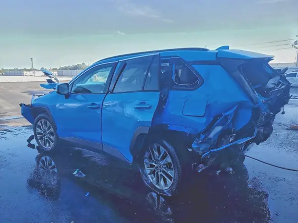 2T3C1RFV0KC011663 2019 TOYOTA RAV 4 - Image 2