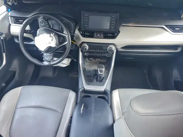 2T3C1RFV0KC011663 2019 TOYOTA RAV 4 - Image 8
