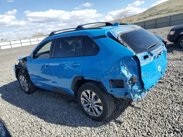 2T3C1RFV0LW076884 2020 TOYOTA RAV 4 - Image 2