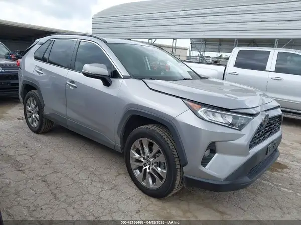 2T3C1RFV0LW082121 2020 TOYOTA RAV 4 - Image 1