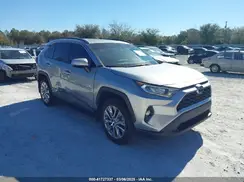 2T3C1RFV0MC125987 2021 TOYOTA RAV 4