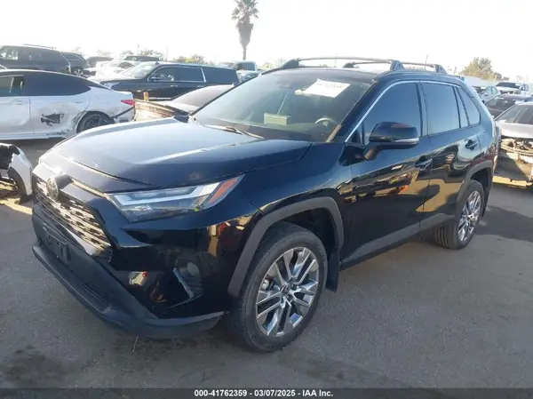 2T3C1RFV0NC184409 2022 TOYOTA RAV 4 - Image 2