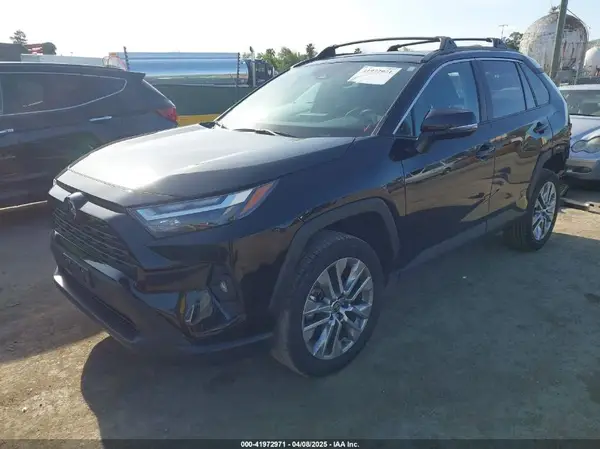 2T3C1RFV0PC243347 2023 TOYOTA RAV 4 - Image 2