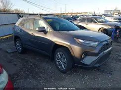 2T3C1RFV0RC284001 2024 TOYOTA RAV 4