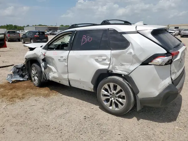 2T3C1RFV0RW311924 2024 TOYOTA RAV 4 - Image 2