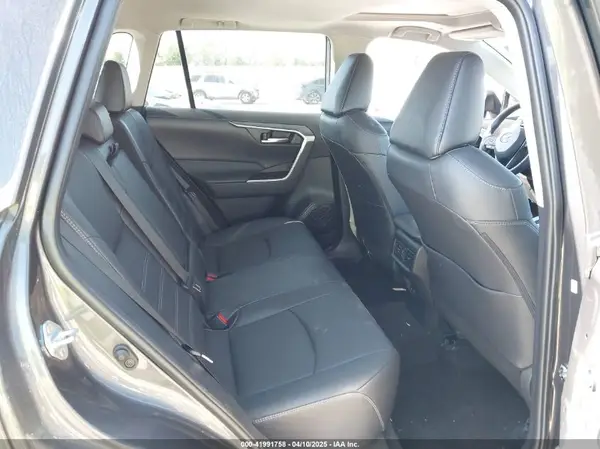 2T3C1RFV0RW342137 2024 TOYOTA RAV 4 - Image 8