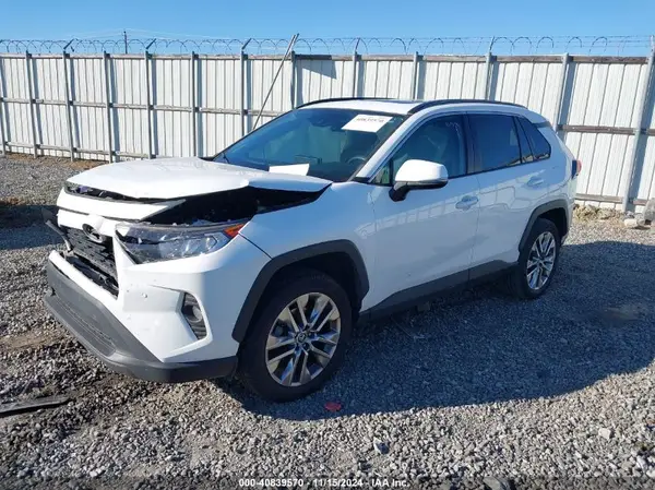2T3C1RFV1KW016904 2019 TOYOTA RAV 4 - Image 2