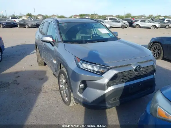 2T3C1RFV1MC142071 2021 TOYOTA RAV 4 - Image 1
