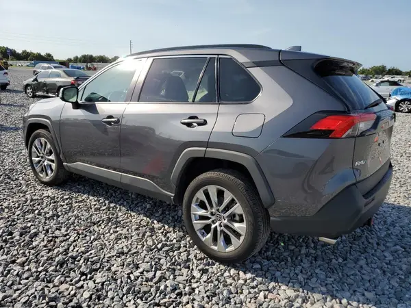 2T3C1RFV1MC172493 2021 TOYOTA RAV 4 - Image 2