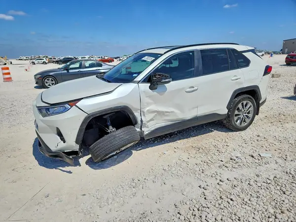 2T3C1RFV1MW158687 2021 TOYOTA RAV 4 - Image 1