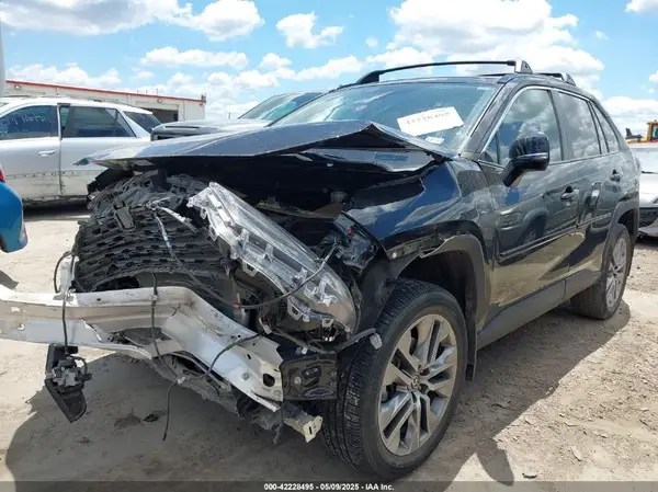2T3C1RFV1NC205266 2022 TOYOTA RAV 4 - Image 2
