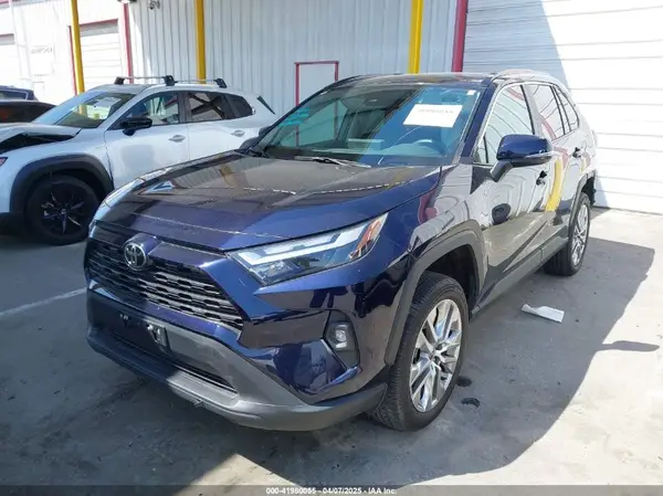 2T3C1RFV1NW202494 2022 TOYOTA RAV 4 - Image 2