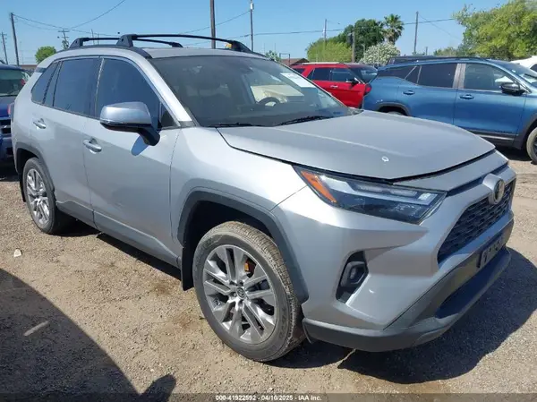 2T3C1RFV1NW231686 2022 TOYOTA RAV 4 - Image 1