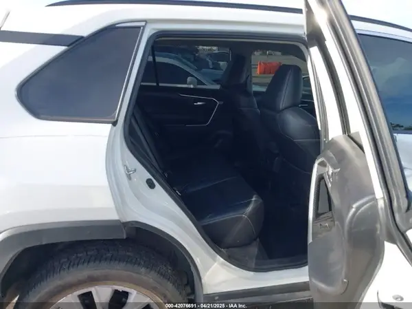 2T3C1RFV1NW235608 2022 TOYOTA RAV 4 - Image 8