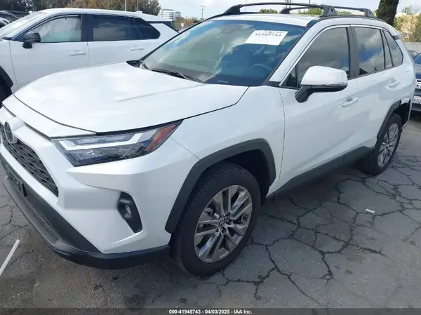 2T3C1RFV1RW341661 2024 TOYOTA RAV 4 - Image 2
