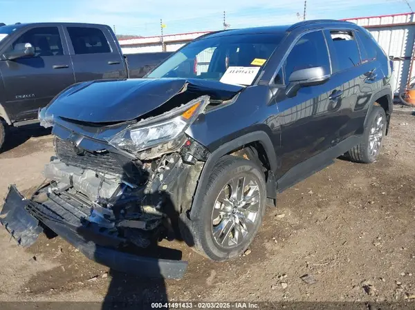 2T3C1RFV2KC031865 2019 TOYOTA RAV 4 - Image 2