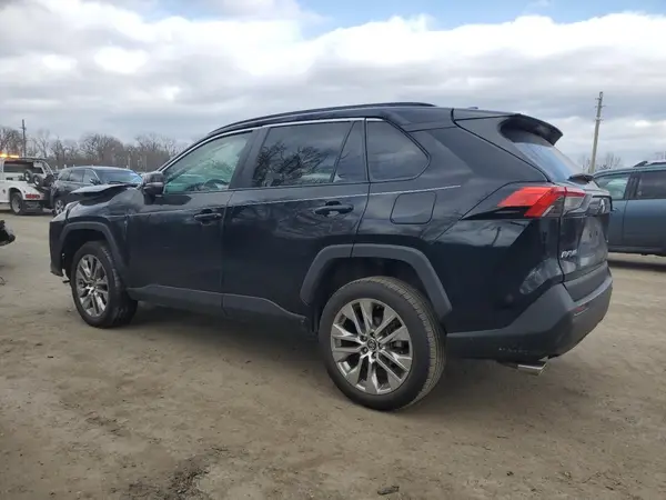 2T3C1RFV2MW115671 2021 TOYOTA RAV 4 - Image 2