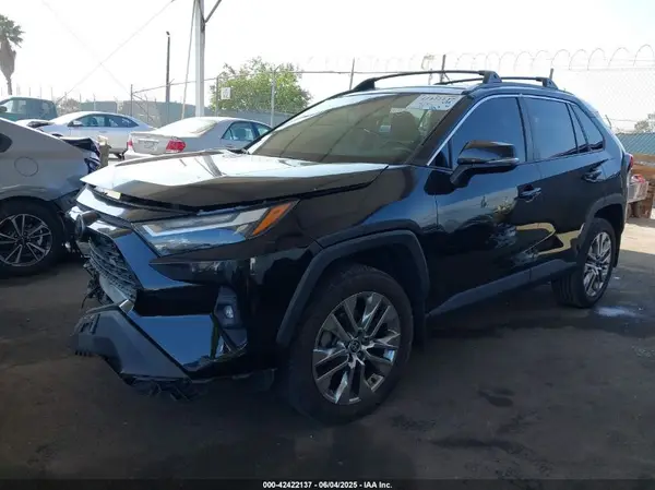 2T3C1RFV2NC175503 2022 TOYOTA RAV 4 - Image 2