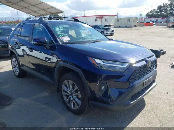 2T3C1RFV2NW191537 2022 TOYOTA RAV 4 - Image 1