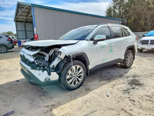 2T3C1RFV2RW334024 2024 TOYOTA RAV 4 - Image 1