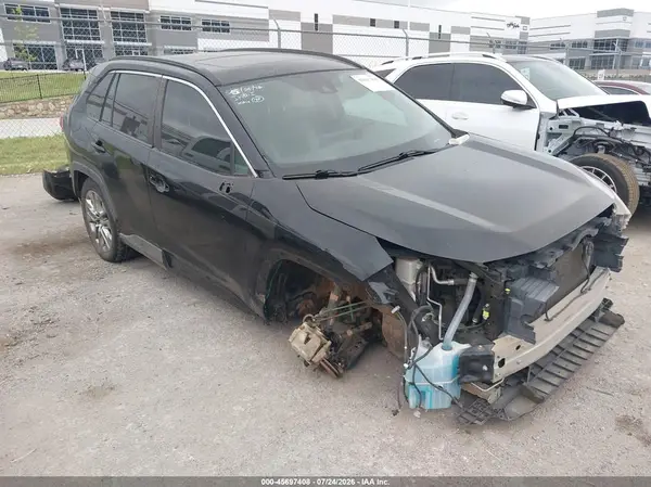 2T3C1RFV3KW004608 2019 TOYOTA RAV 4 - Image 1