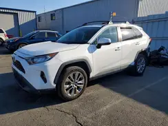 2T3C1RFV3KW028584 2019 TOYOTA RAV 4
