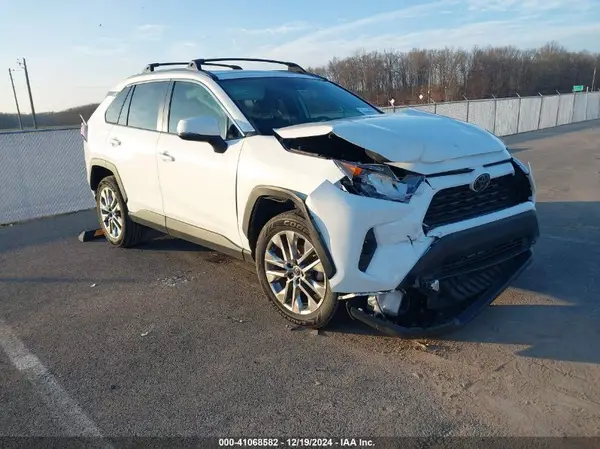 2T3C1RFV3LW060906 2020 TOYOTA RAV 4 - Image 1